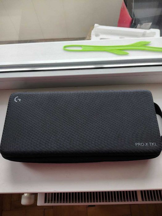 Ігрова клавіатура Logitech G Pro X Tkl Lightspeed (Magenta)