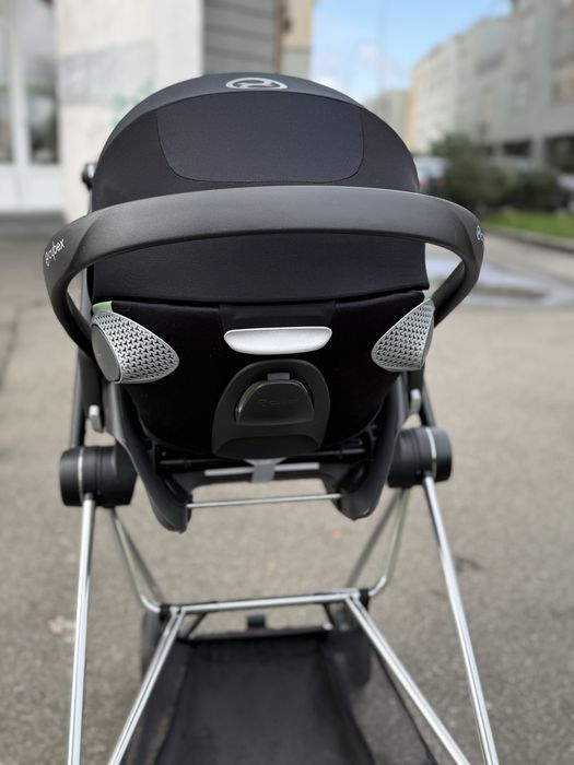 Автокрісло/Автолюлька Cybex Cloud T i-Size plus Sepia Black