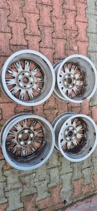 Alufelgi vw passat r16 bora