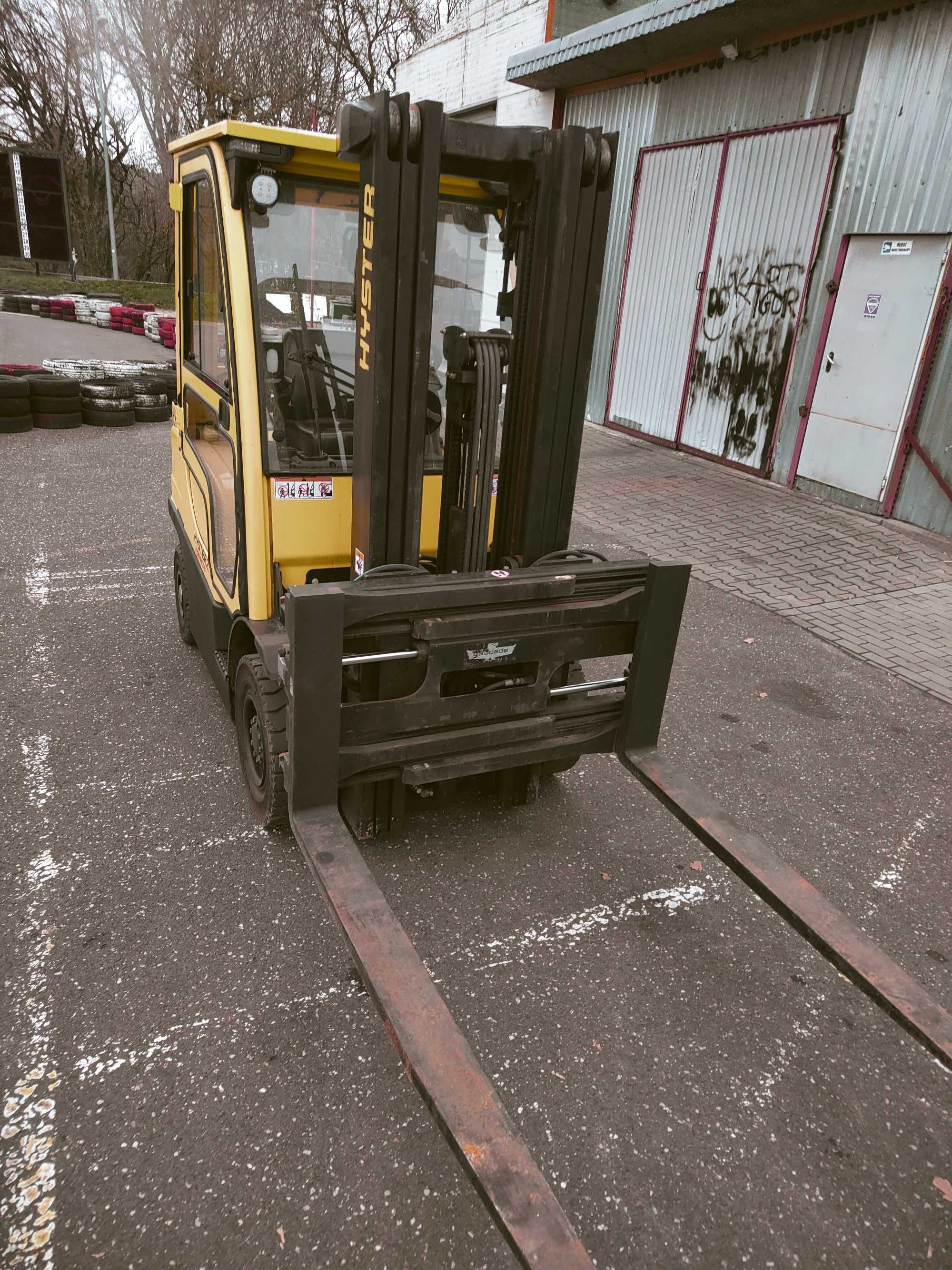 Hyster 2500kg triplex 2019r.