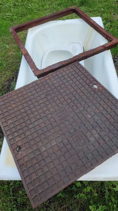 Właz Pokrywa żeliwna AK 600 60x60cm