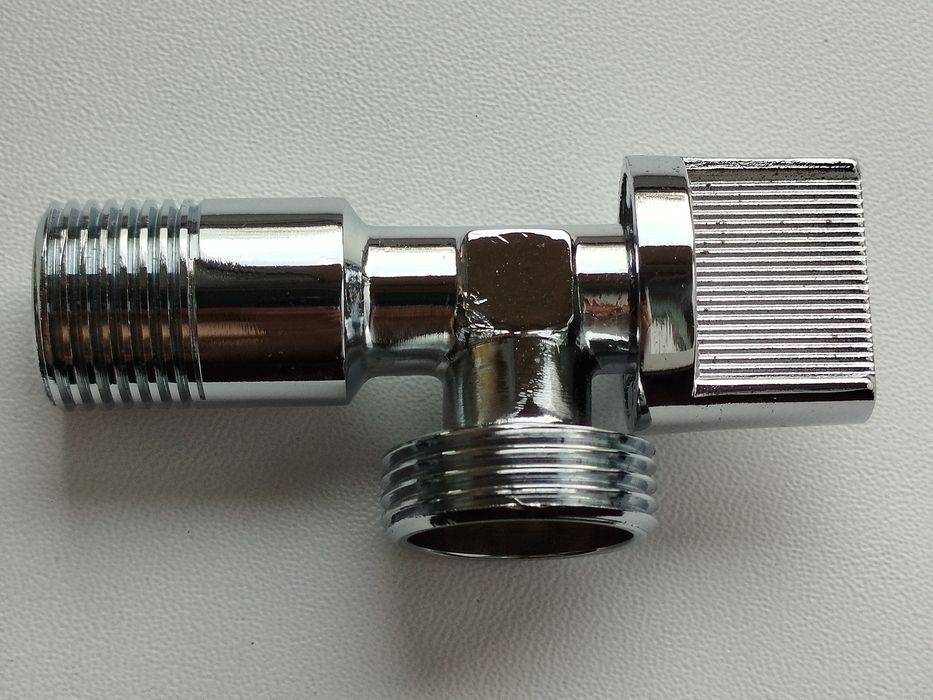 Zawór kulowy, kątowy z motylkiem 1/2 x 3/4 cala