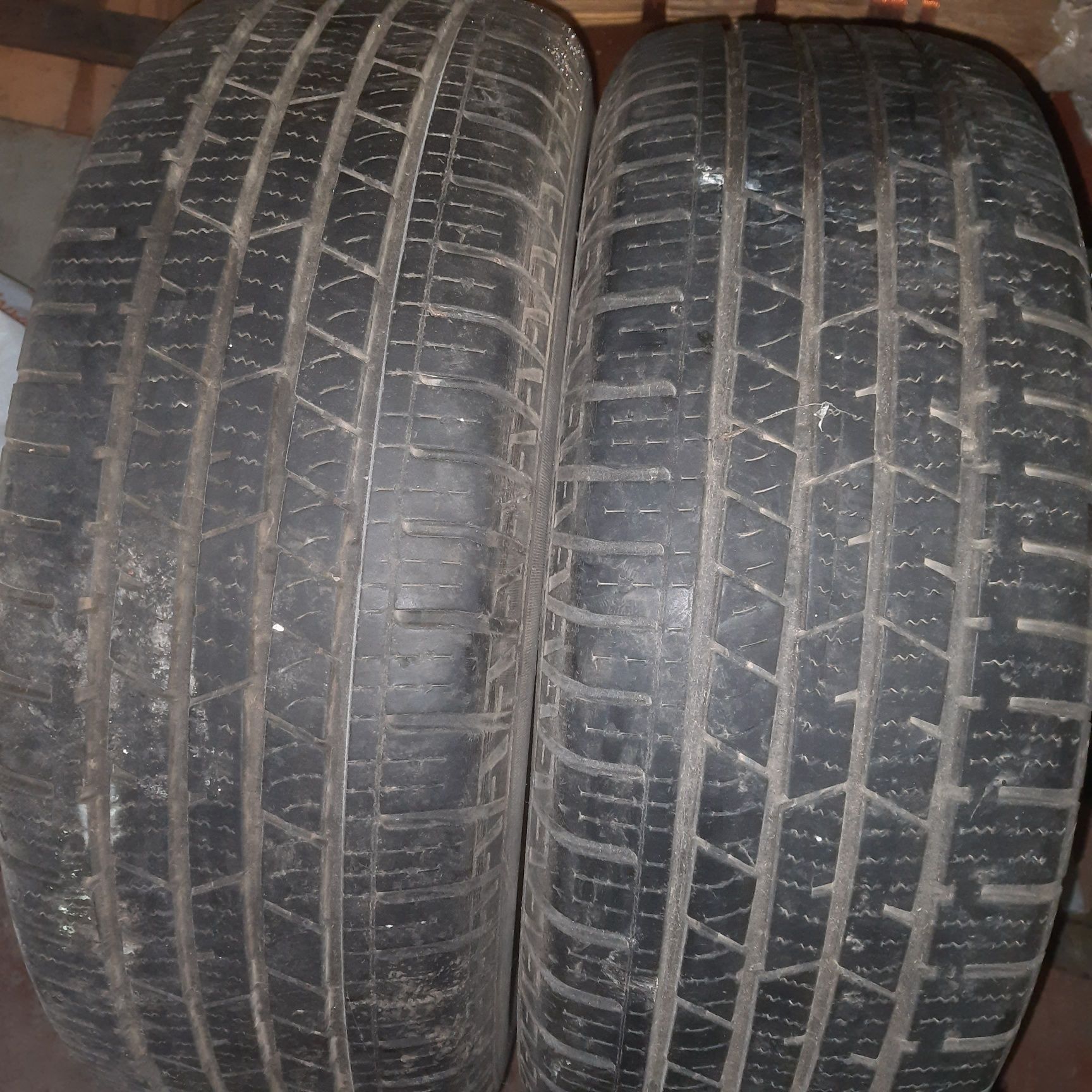 Продам/обменяю Шины  r16 215/65