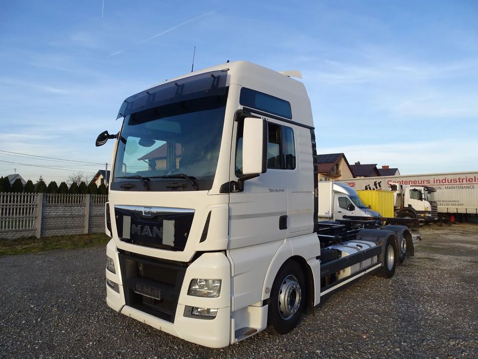 MAN TGX 26.440 XXL  BDF, 6X2, oś podnoszona, winda załadowcza