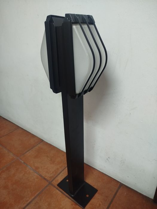 Candeeiro Exterior Bilateral