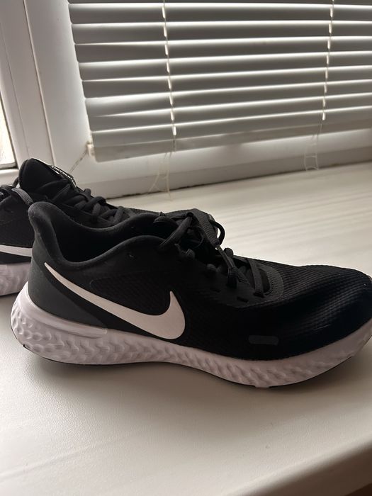 Кросівки жіночі Nike