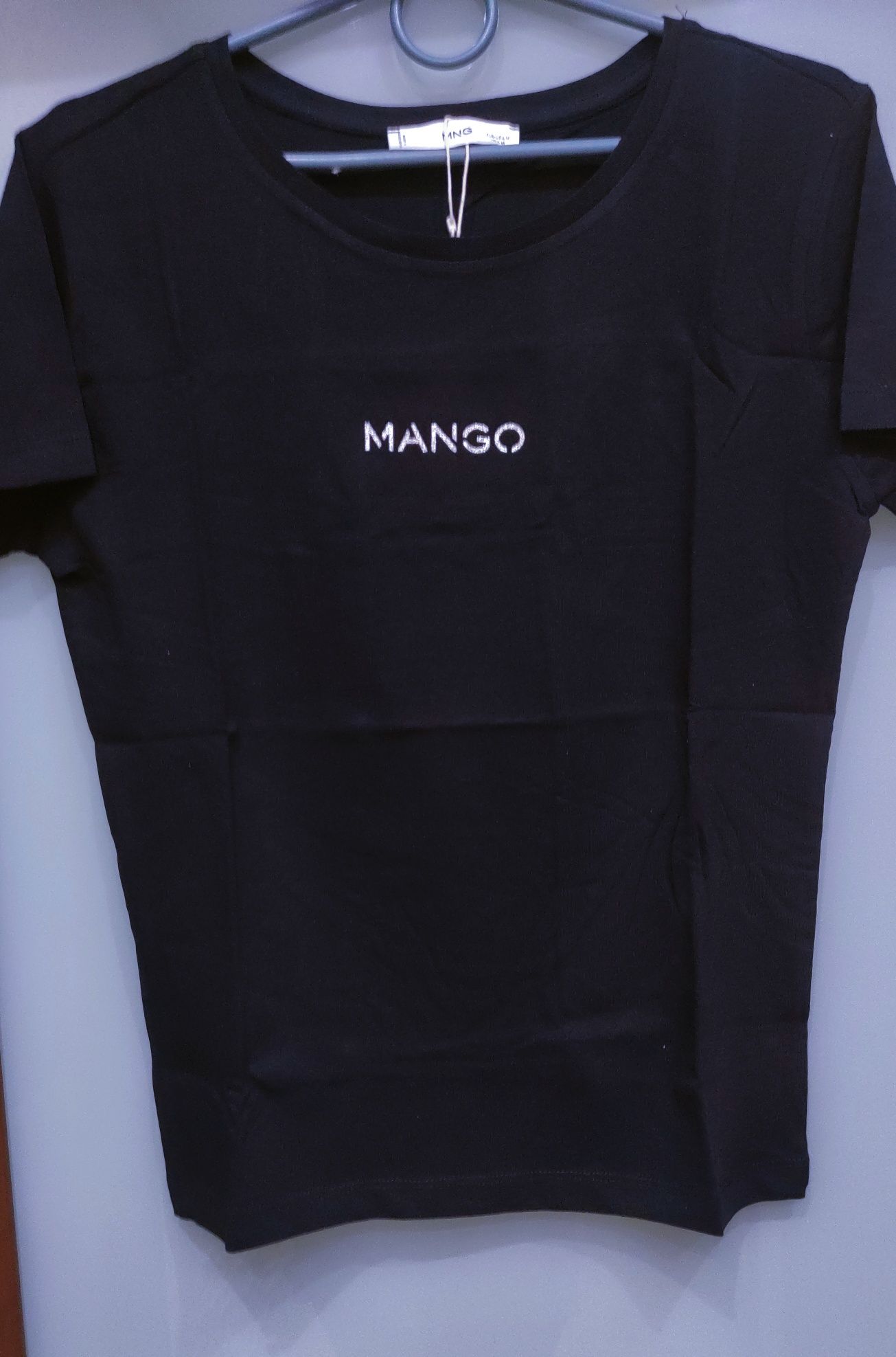 Нова якісна стильна з біркою футболка з логотипом MANGO