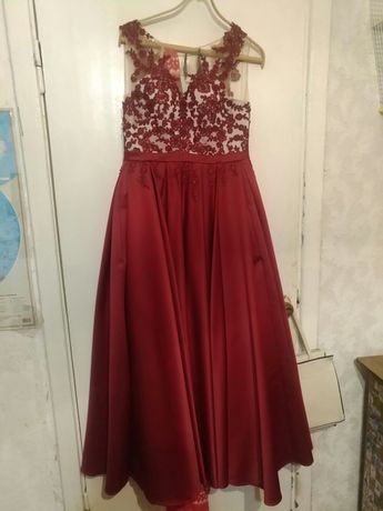 Роскошное платье для принцессы)))