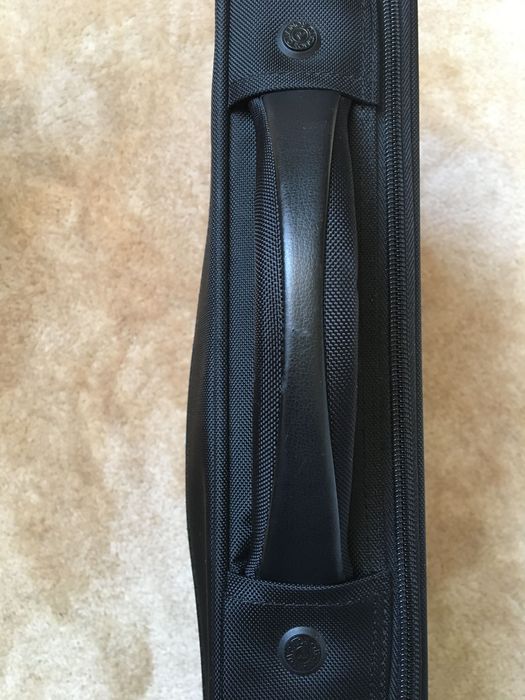 Roncato V czarna torba na laptop