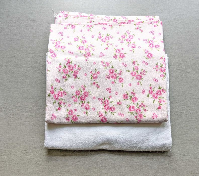 Дитячі пелюшки з бавовни та байки.