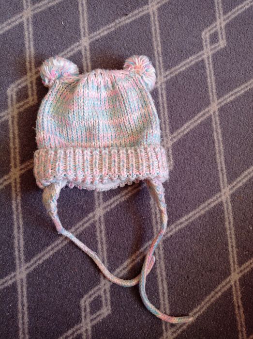 Czapka dla dziewczynki w rozmiarze 48/50. 5.10.15