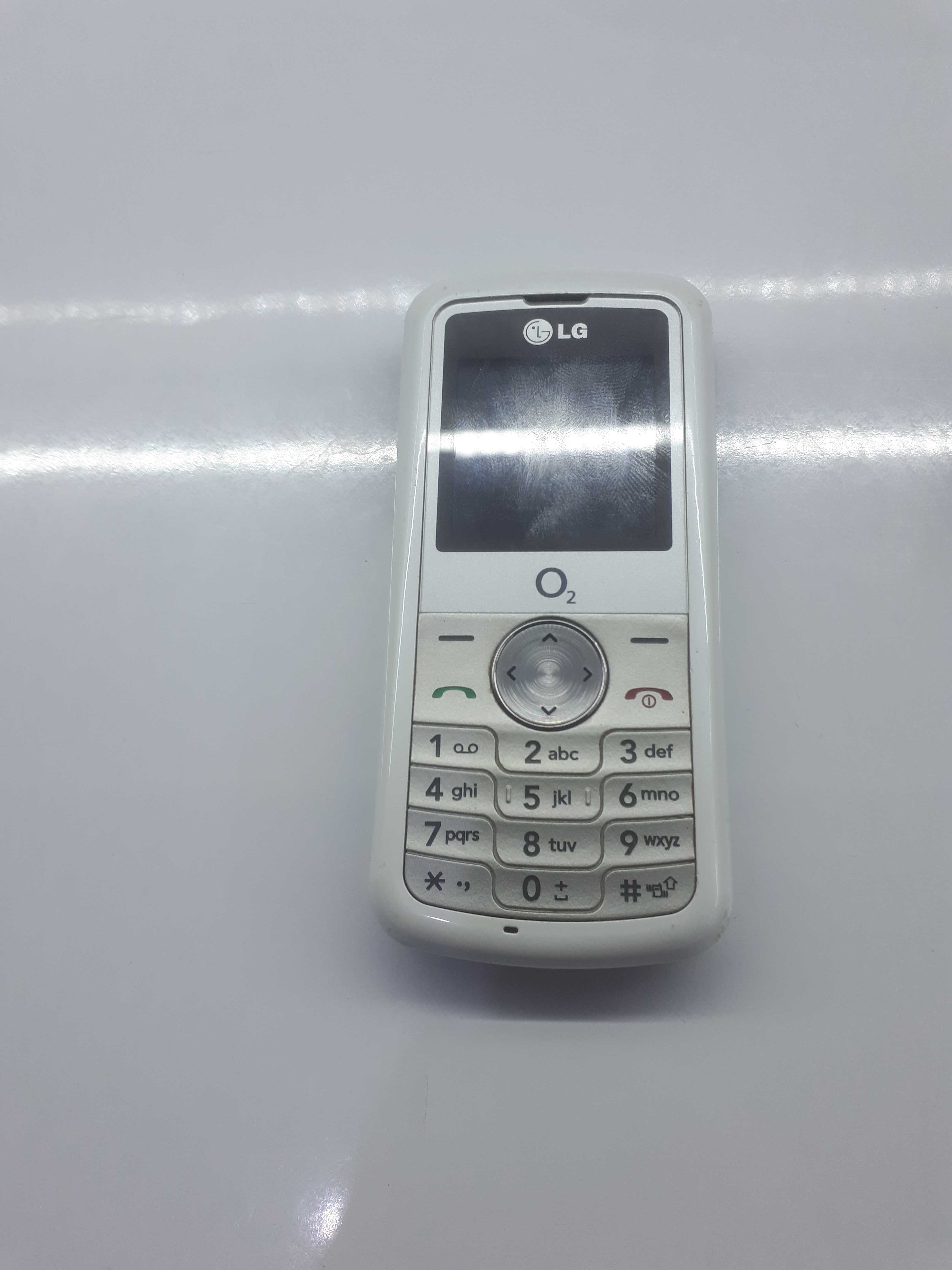 Telefon komórkowy LG KP100
