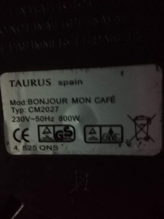 Máquina café filtro Taurus