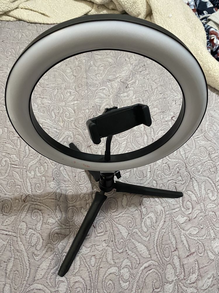 Ring light