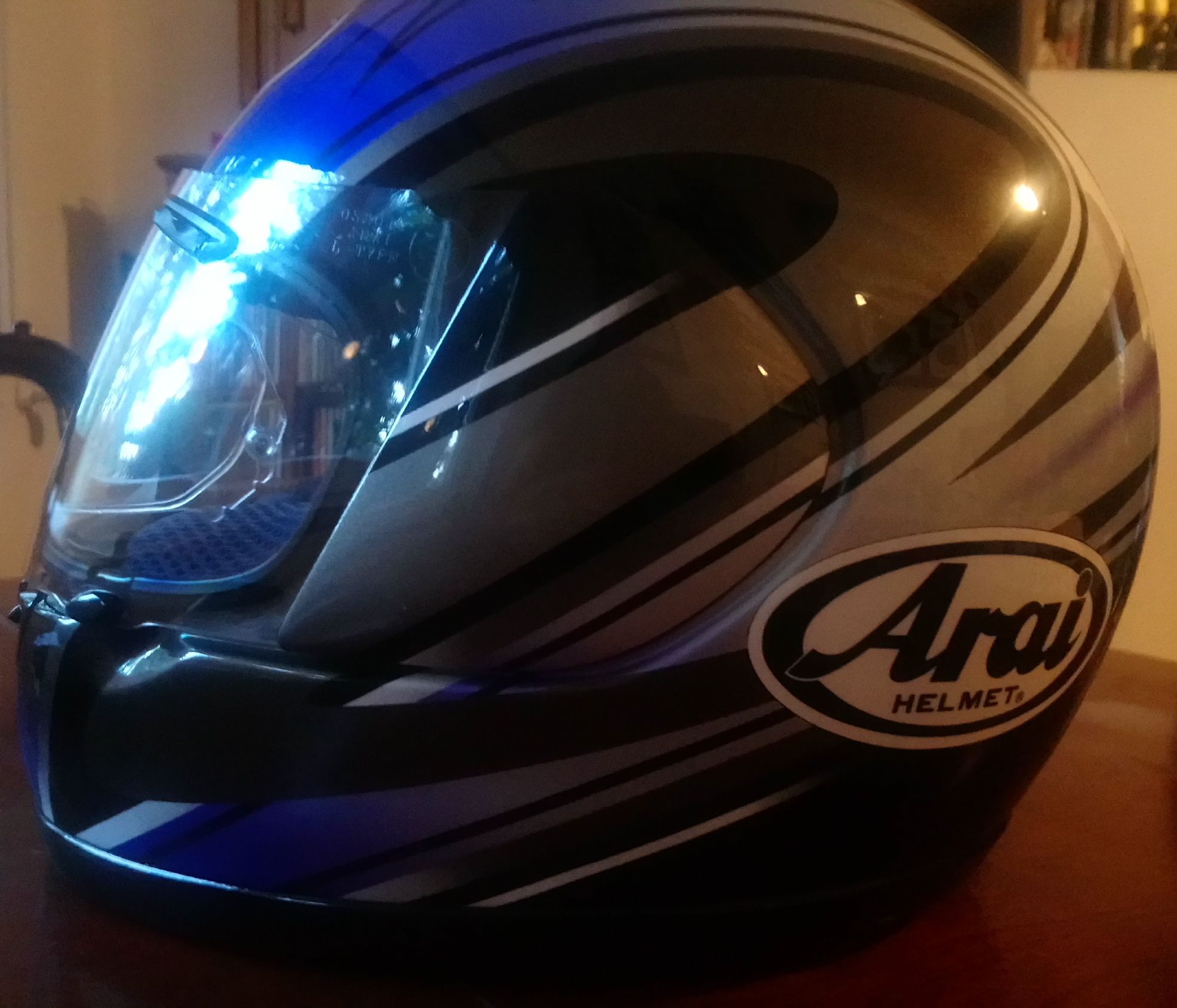 Capacete ARAI NR5 - Usado como Novo - Tamanho M