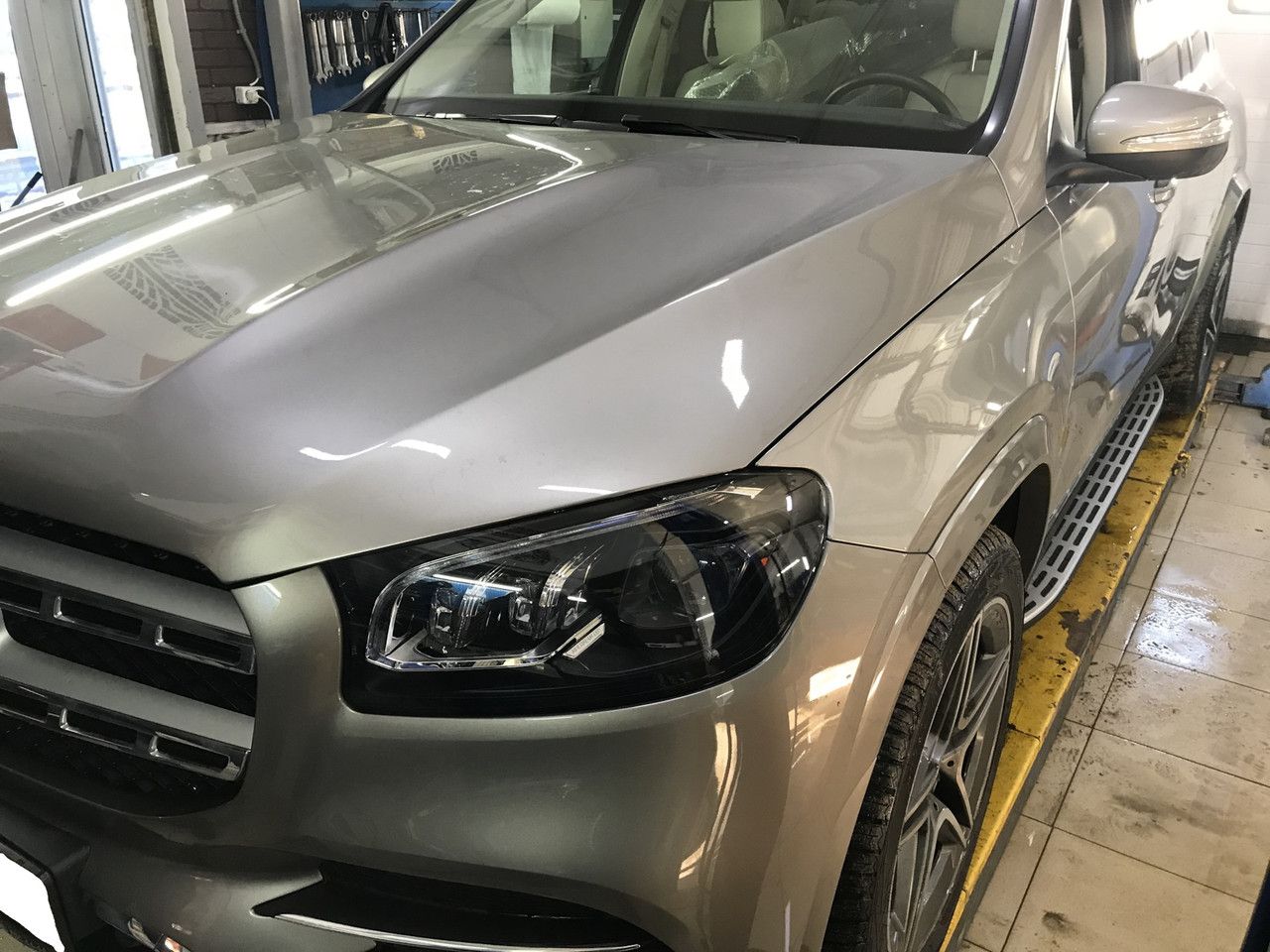 Боковые подножки пороги Mercedes GLS-Class X167 2019-2020 год