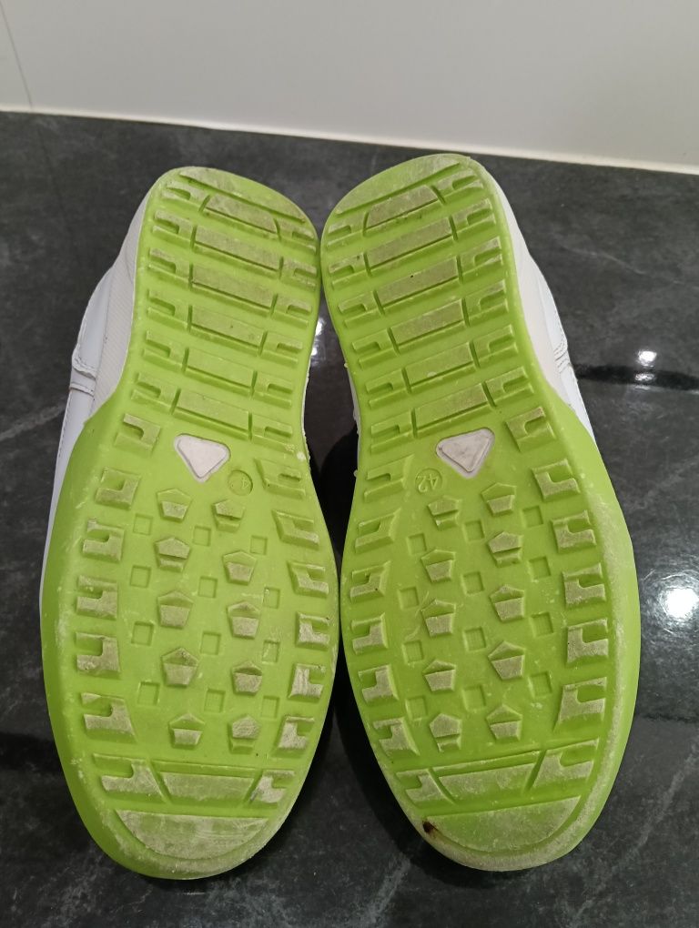 Buty sportowe rozm. 39