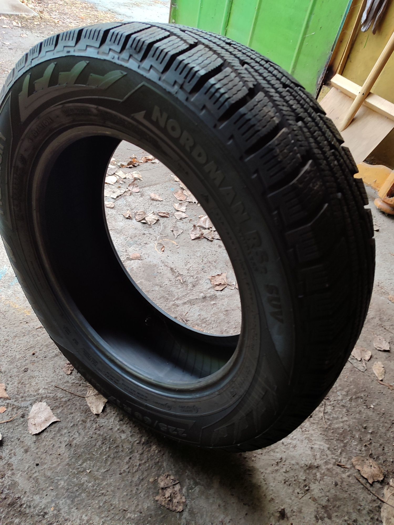 Nokian 225/60/17