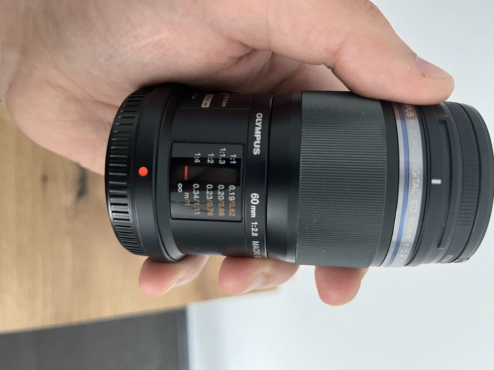 Olympus M. Zuiko 60mm f2.8 macro
