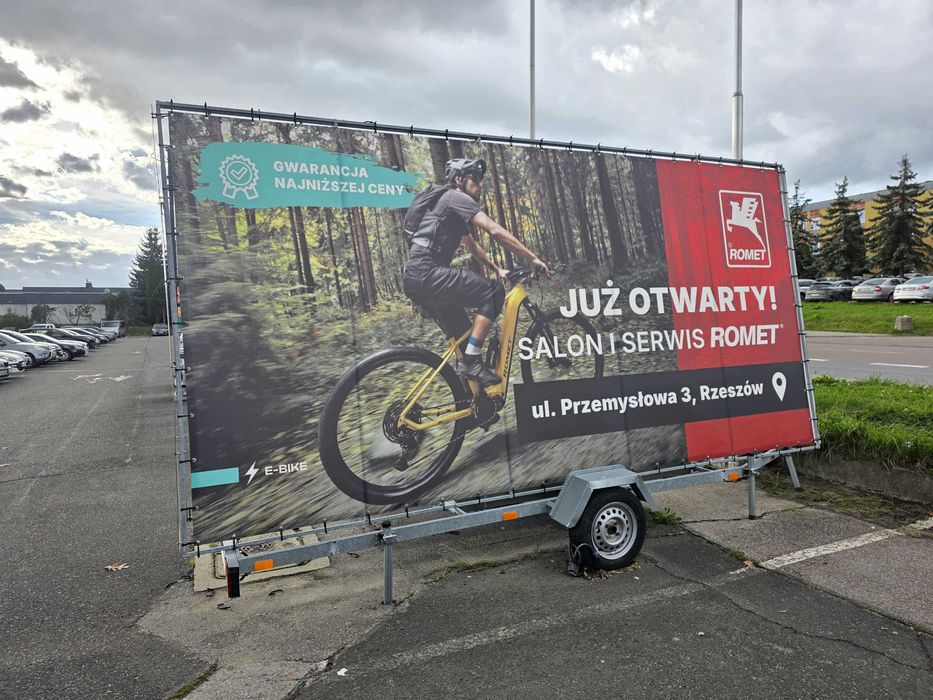 Wynajmę przyczepę reklamową 500x250cm