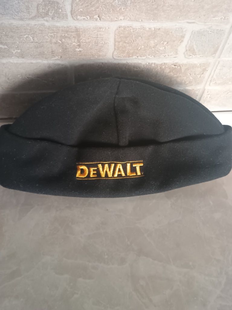 Шапка флісова 60-61 розмір DeWalt