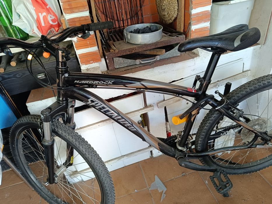Bicicleta como nova specialized