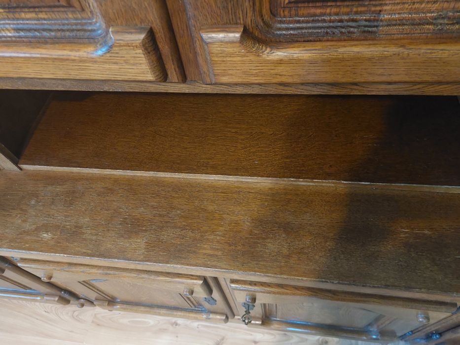 Dębowa meblościanka