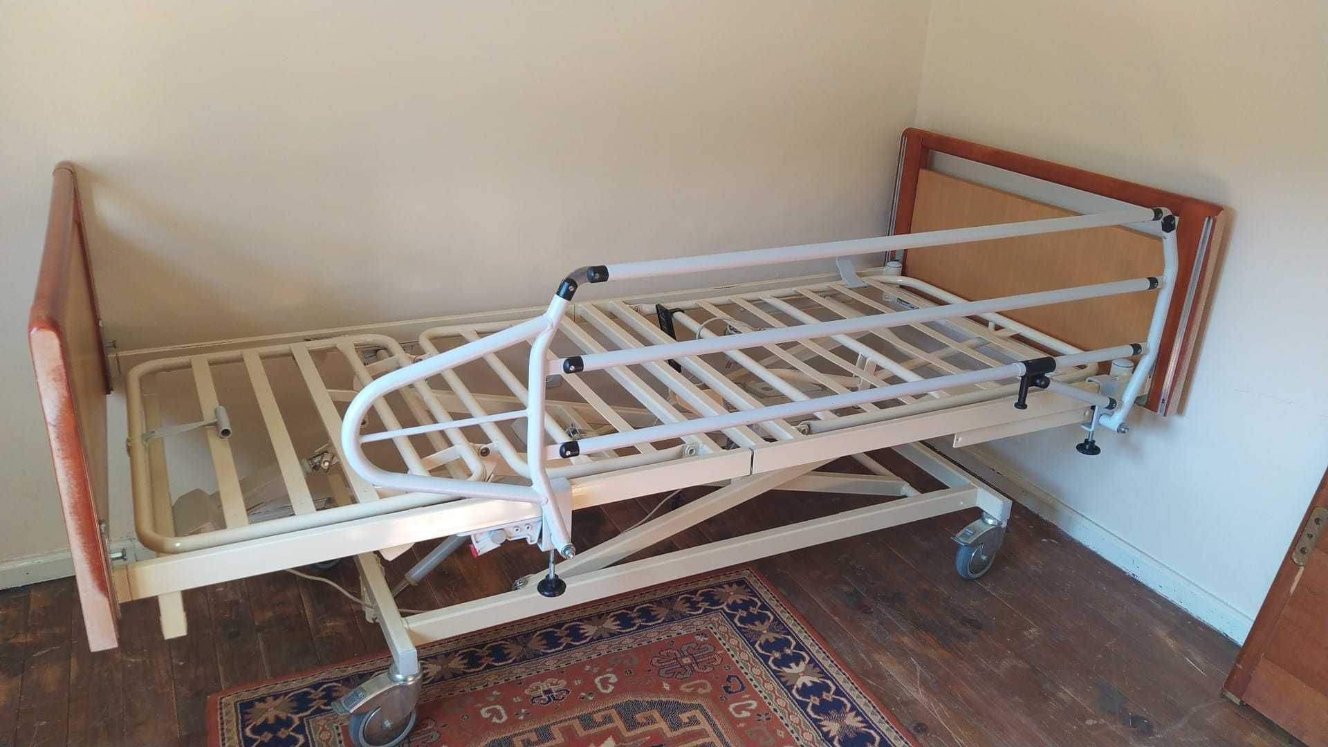 Cama articulada elétrica com comando (grade proteção não incluída)