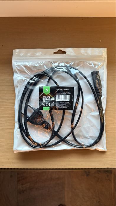 Кабель живлення С7