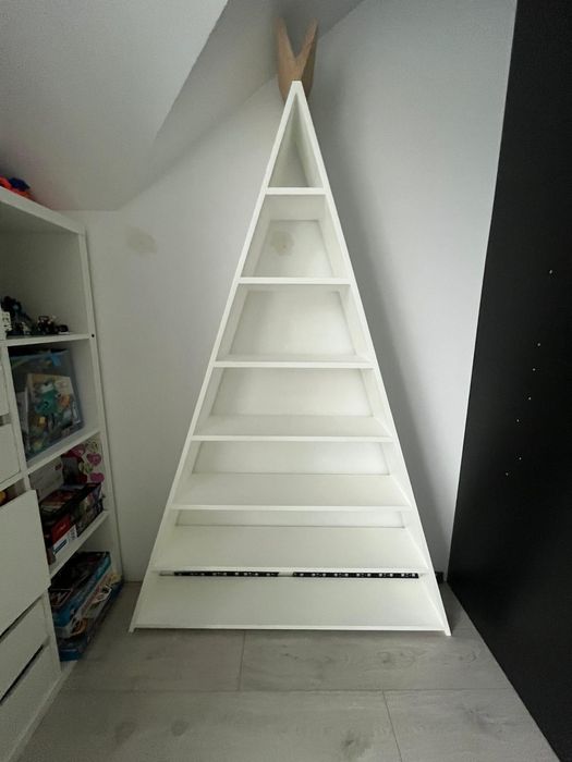 Regał piramida, tipi biały, stan bardzo dobry, 190*120cm