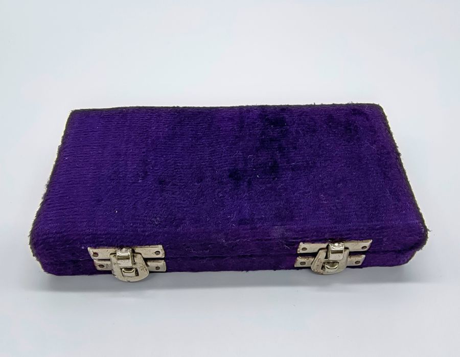 Stara, składana waga jubilerska.