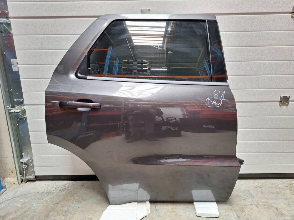 Drzwi prawe tylne dodge Durango 3 2010, 2014, 2018, 2023 PAU nr 81