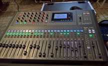 Mesa Digital Soundcraft SI Impact com Case