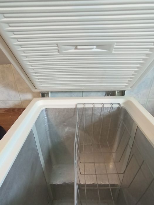 Zamrażarka skrzyniowa Whirlpool WH 1400 E – 138 l – sprawna