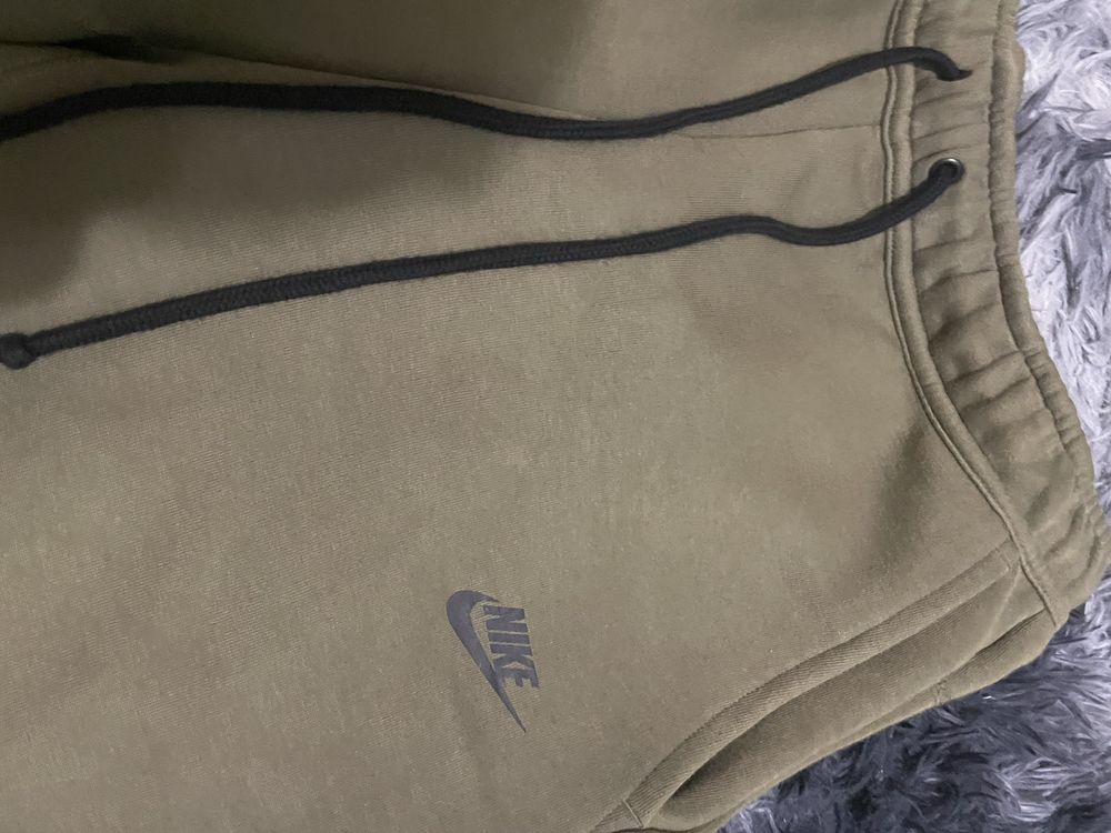 шорти nike tech fleece