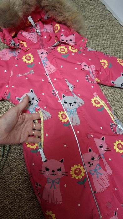 Зимовий комбінезон на дівчинку