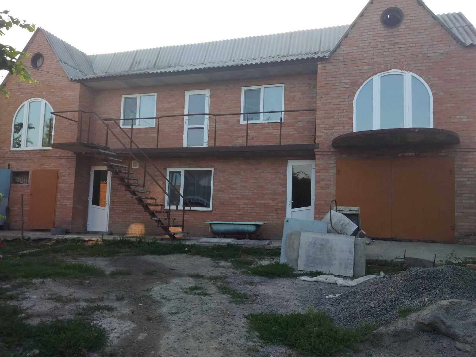 (3) Продам будинок в селі Садове 9006