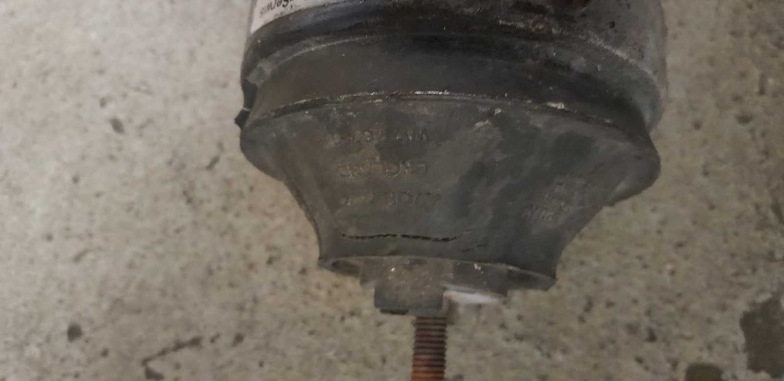 Poduszka silnika Audi A4 B5 1.9 TDI Vw Passat B5 oryginał 8D0'199379K