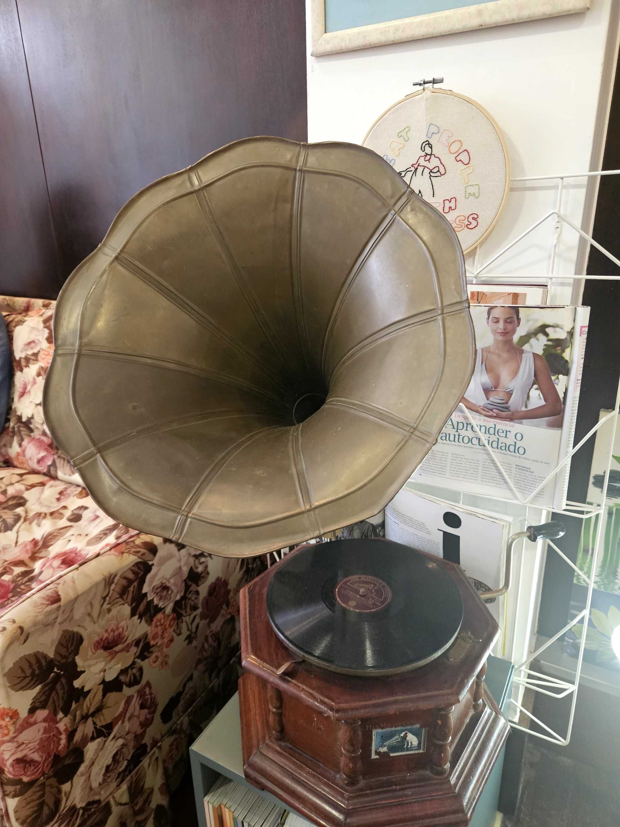 Grafonola Vintage a funcionar