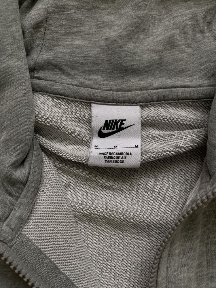 Зіпка nike size M