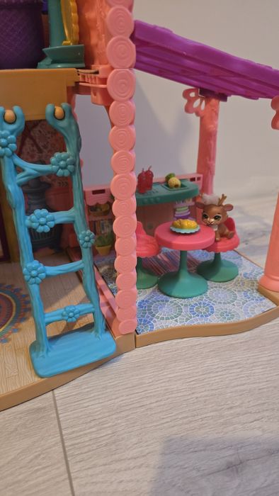 Enchantimals - domek Jelonków, lalka, akcesoria