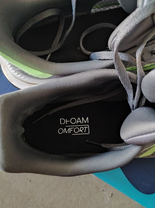 Продам кросівки чоловічі. ADIDAS..