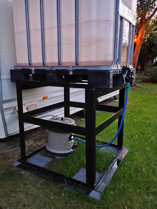 Stojak pod zbiornik mauzer