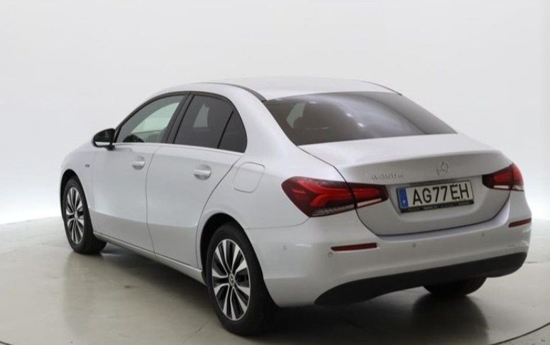 Mercedes 250e Limousine - 2021