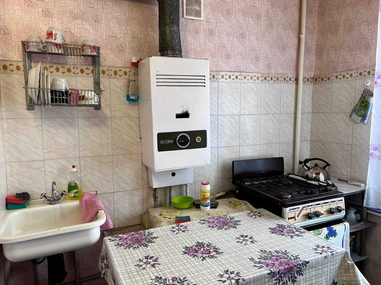 Продам 2-х комнатную квартиру ул. Николая Карищенко