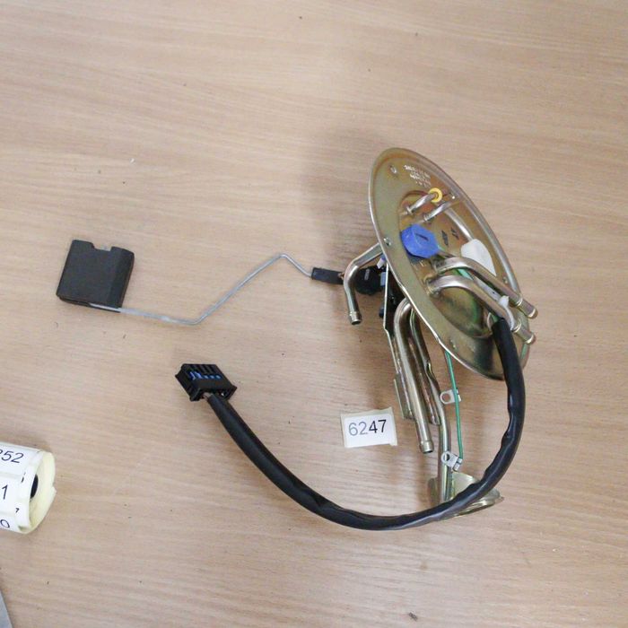 6247 BMW: R1100RS, R1150RS Pompa paliwa