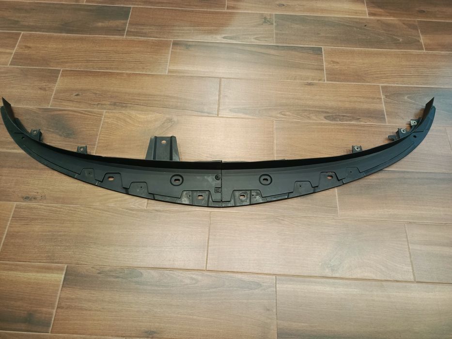 Lampa / hokej zderzaka Mazda CX-7