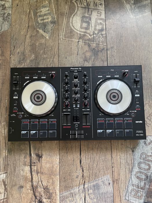 Kontroler Pioneer DDJ-SB2