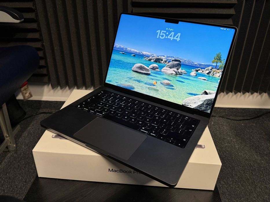 Apple MacBook Pro 14" M1 Pro 16GB/512GB (81 cykli) – Gwiezdna Szarość