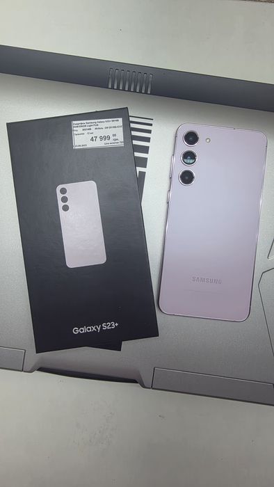 Sumsung Galaxy S23 plus